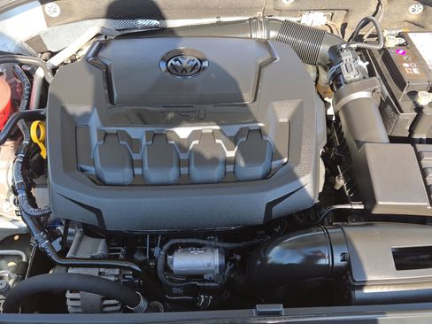 Used 2020 Volkswagen Passat 2.0T SE image 35