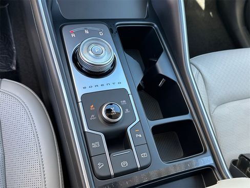 New 2025 Kia Sorento EX w/ EX Panoramic Sunroof Package image 27
