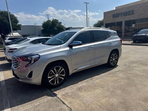 Used 2019 GMC Terrain Denali FWD image 10