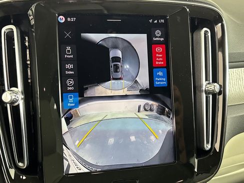 Used 2026 Volvo XC40 B5 Ultra image 19