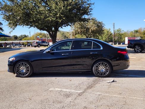 Used 2023 Mercedes-Benz C 300 Sedan image 4