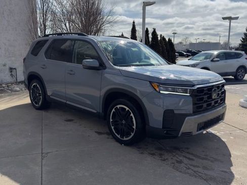 New 2026 Honda Pilot Touring image 7