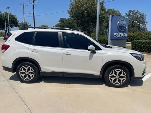 Used 2021 Subaru Forester Premium w/ Popular Package #1 AWD/4WD image 2