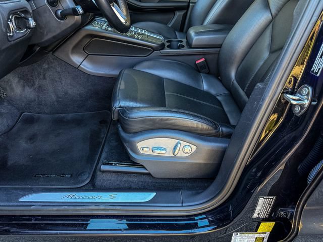 Used 2017 Porsche Macan S AWD/4WD image 25