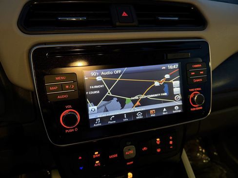 Used 2019 Nissan Leaf SL w/ SL Technology Package image 24