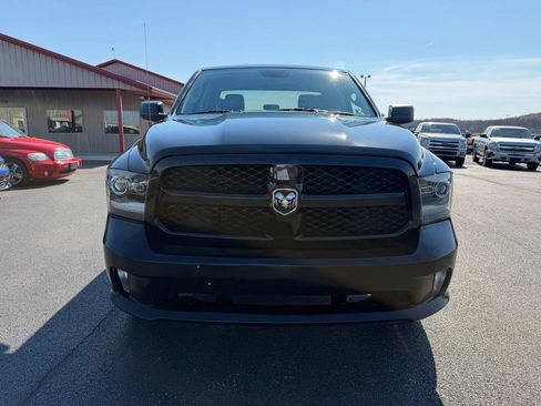 Used 2019 RAM 1500 Express image 2
