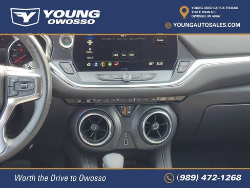 Used 2024 Chevrolet Blazer LT w/ Convenience Package FWD image 7