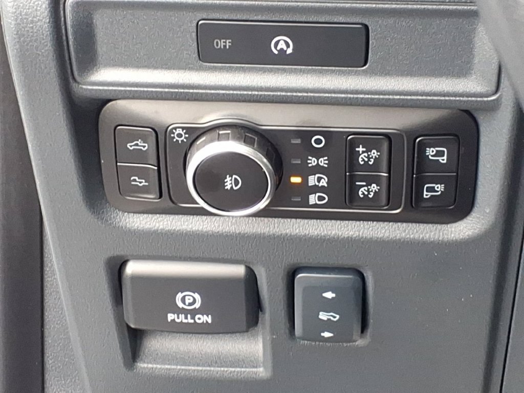 Used 2025 Ford F150 Raptor AWD/4WD image 5