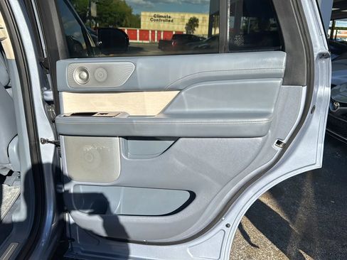 Used 2018 Lincoln Navigator Black Label w/ Cargo Package image 37