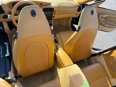 Used 2000 Porsche 911 Carrera 4 image 42