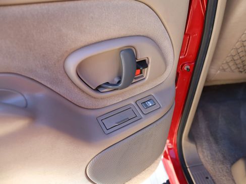 Used 1998 Chevrolet Suburban Z71 w/ Preferred Equipment Group 3 image 28