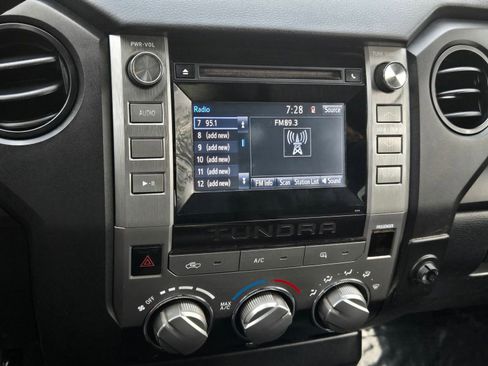 Used 2017 Toyota Tundra SR image 14
