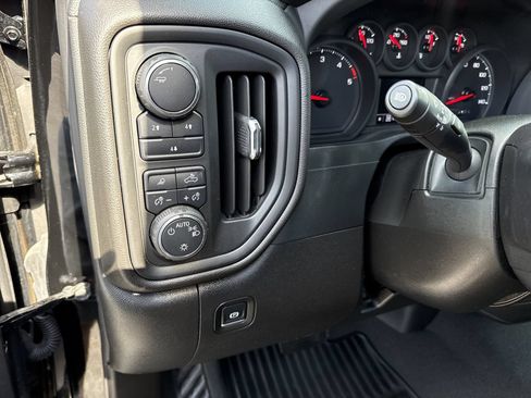 Used 2024 Chevrolet Silverado 2500 Custom w/ Custom Value Package AWD/4WD image 16