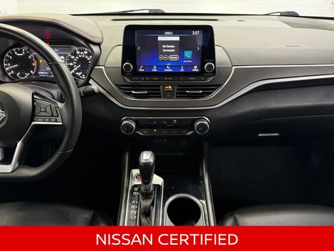 Certified 2024 Nissan Altima 2.5 SR FWD image 19