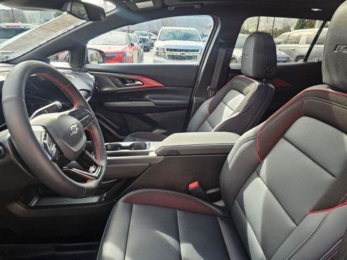 Used 2025 Chevrolet Equinox EV RS image 24