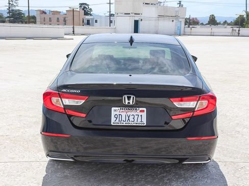 Certified 2022 Honda Accord LX image 5