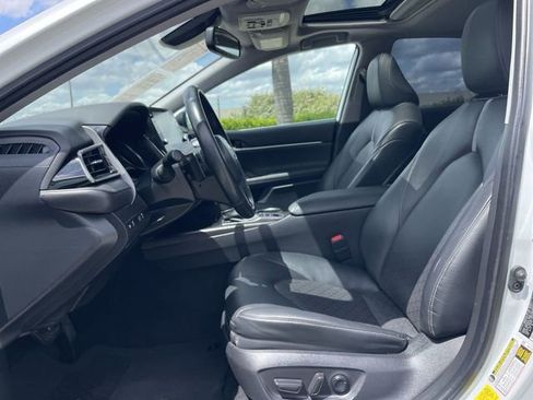 Used 2021 Toyota Camry XSE FWD image 18