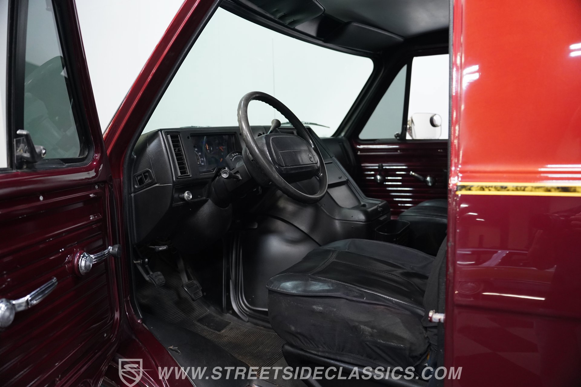 Used 1995 Chevrolet G10 RWD image 4