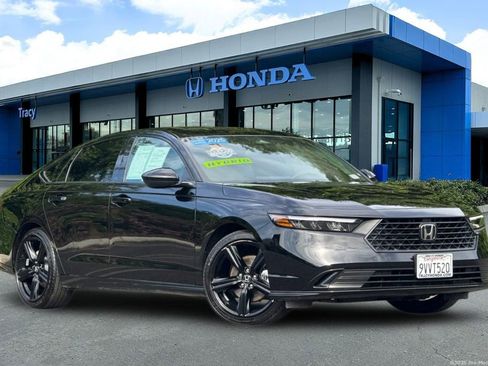 Certified 2025 Honda Accord Sport image 2
