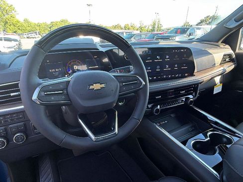 New 2026 Chevrolet Tahoe High Country AWD/4WD image 12