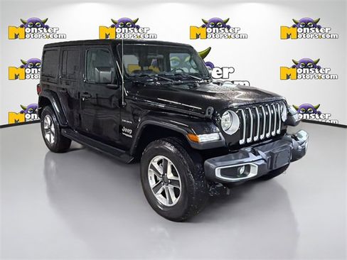 Used 2021 Jeep Wrangler Unlimited Sahara w/ Dual Top Group image 3