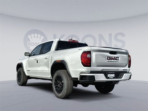 New 2026 GMC Canyon Elevation image 4