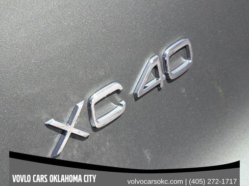 Used 2026 Volvo XC40 B4 Core w/ Protection Package Premier FWD image 11