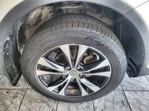 Used 2015 Toyota RAV4 Limited w/ Technology Package AWD/4WD image 10