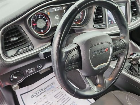 Used 2019 Dodge Challenger SXT image 18