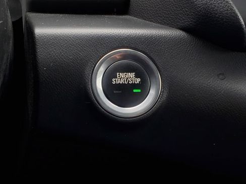 Used 2020 GMC Terrain SLE w/ Driver Convenience Package FWD image 18