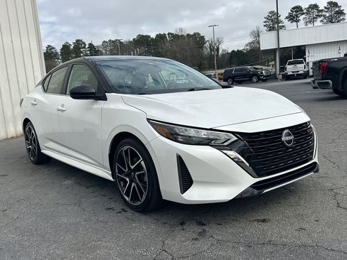 Used 2024 Nissan Sentra SR image 4
