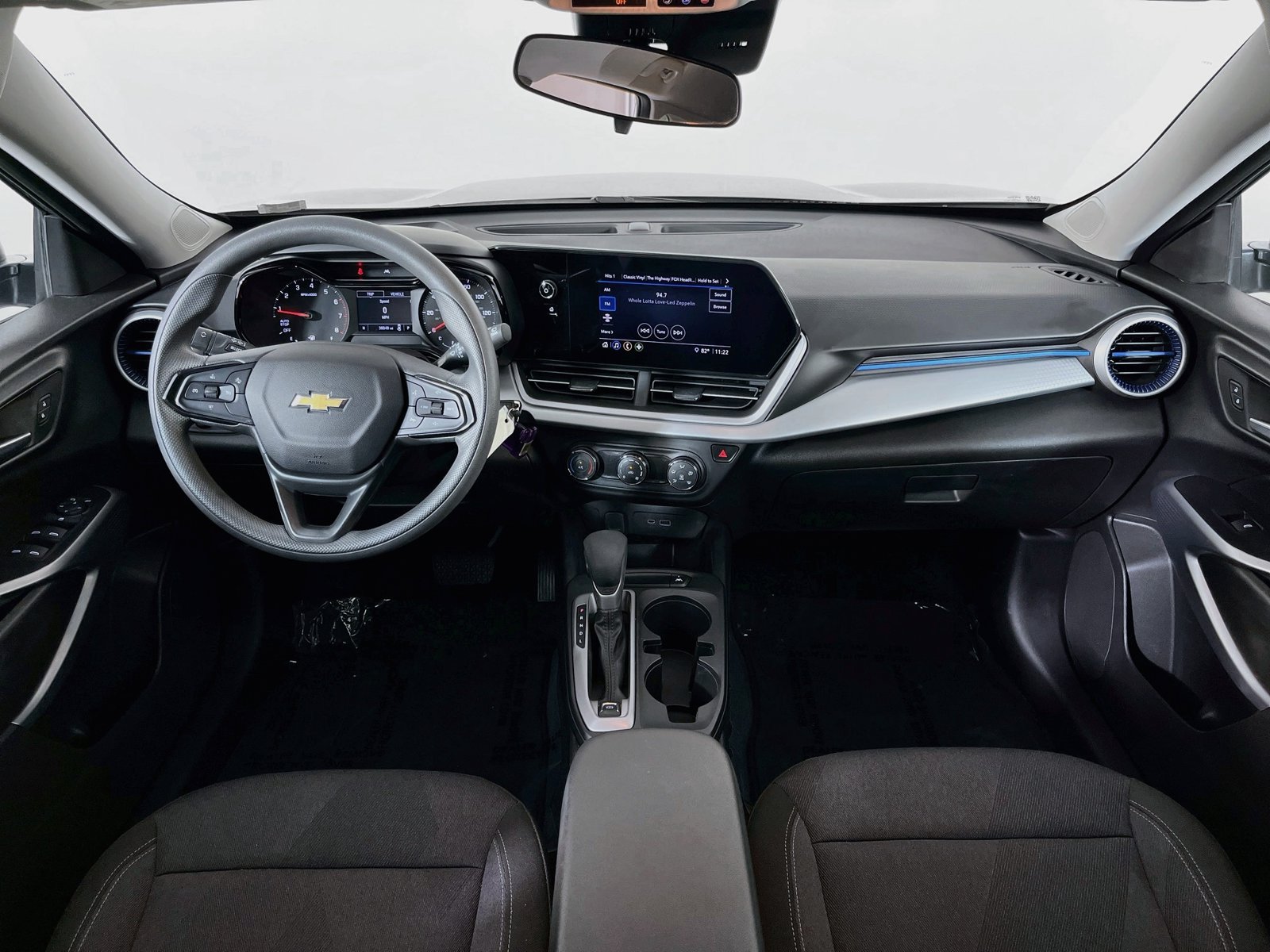 Used 2025 Chevrolet Trax LS w/ Driver Confidence Package FWD image 12