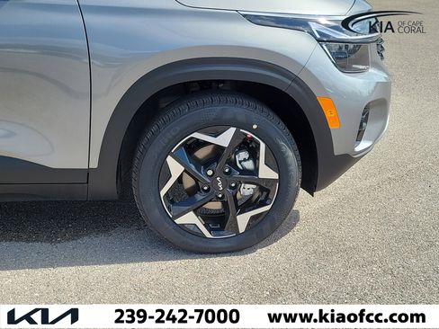 New 2026 Kia Seltos S FWD image 7