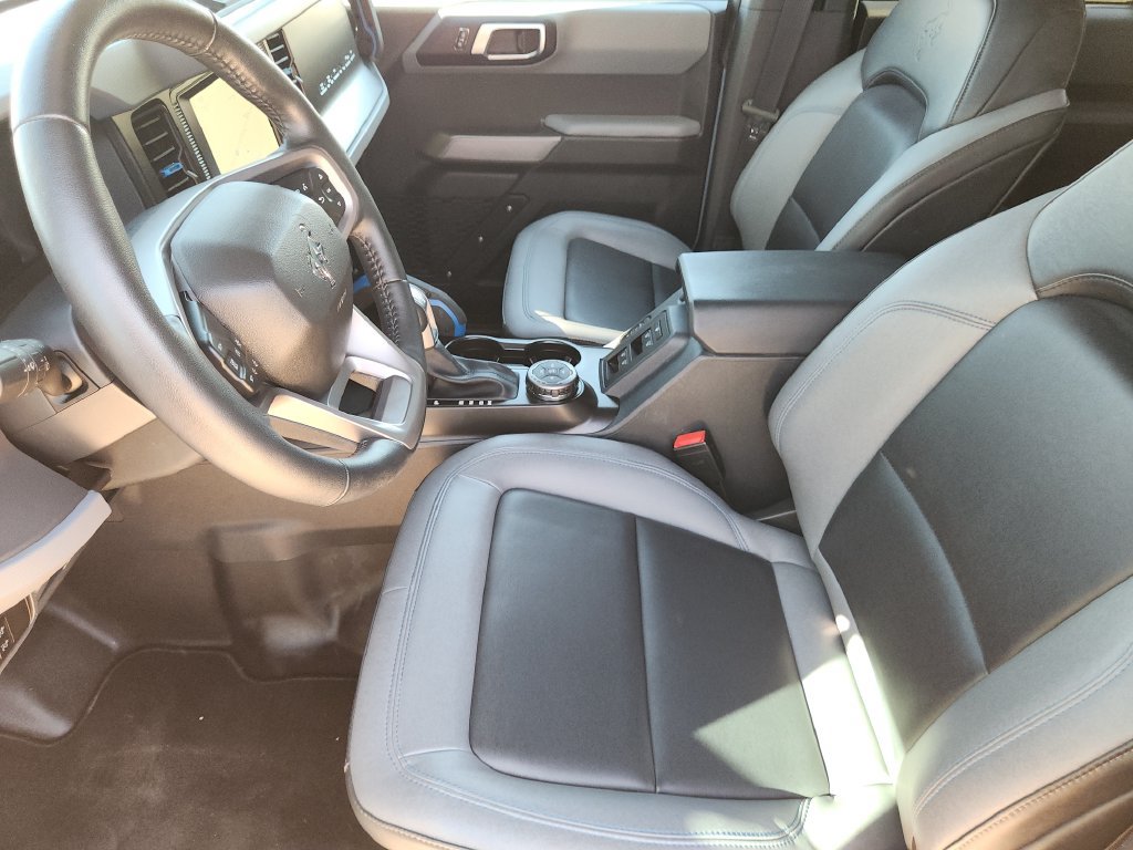 Used 2023 Ford Bronco Black Diamond AWD/4WD image 23