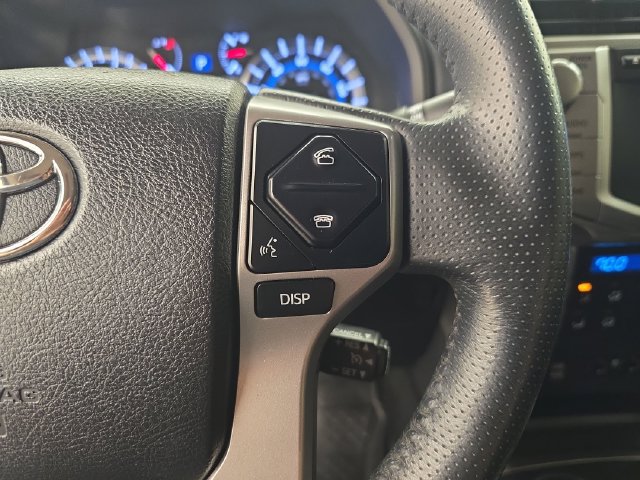 Used 2018 Toyota 4Runner Limited AWD/4WD image 33