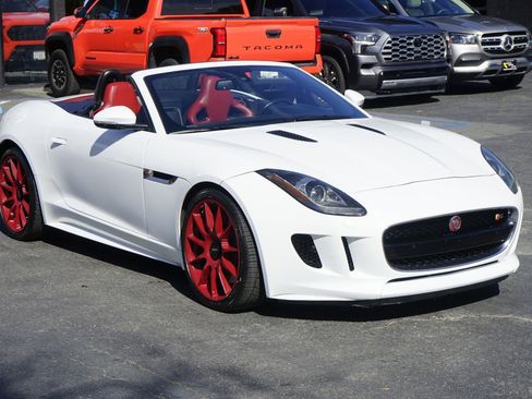 Used 2017 Jaguar F-TYPE S image 6