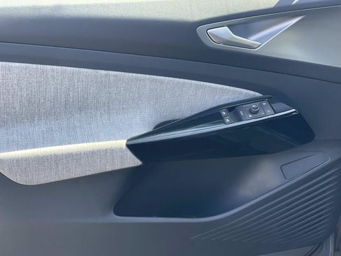 Certified 2023 Volkswagen ID.4 Pro RWD image 20