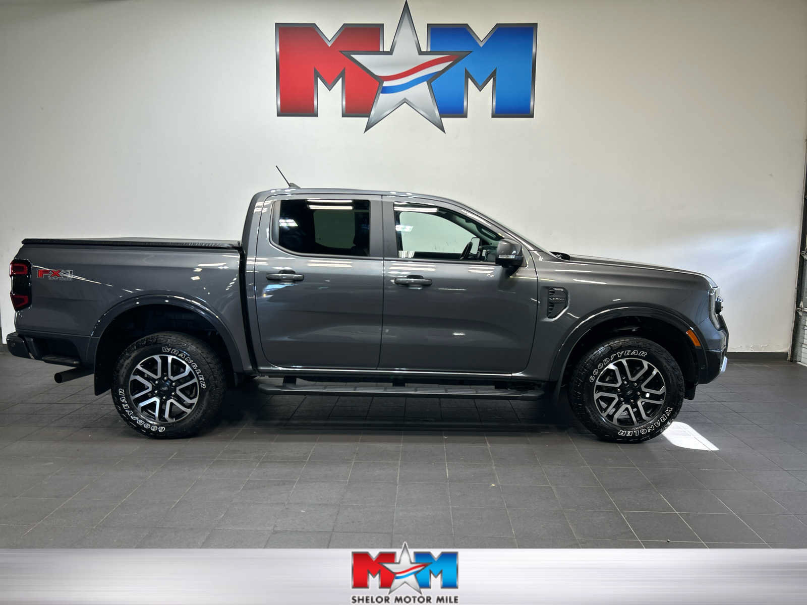 Used 2024 Ford Ranger Lariat w/ FX4 Off-Road Package AWD/4WD image 1