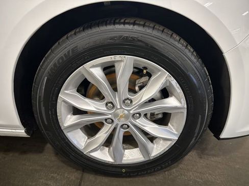 Used 2024 Chevrolet Malibu LT image 31