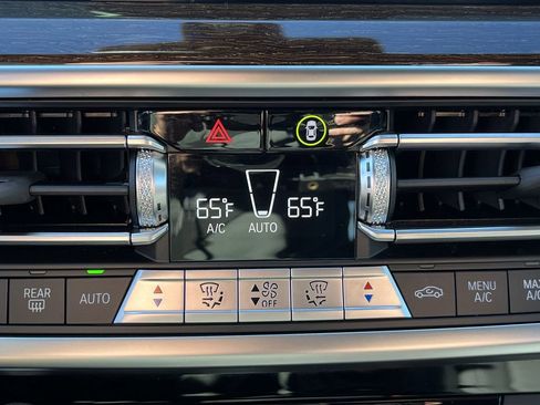 Certified 2023 BMW X3 xDrive30i w/ Convenience Package image 19