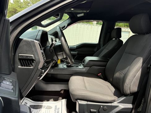 Used 2019 Ford F150 XLT w/ Equipment Group 302A Luxury AWD/4WD image 10