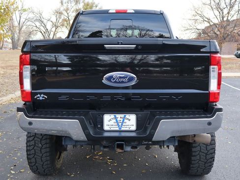 Used 2017 Ford F250 Lariat w/ Lariat Value Package image 6