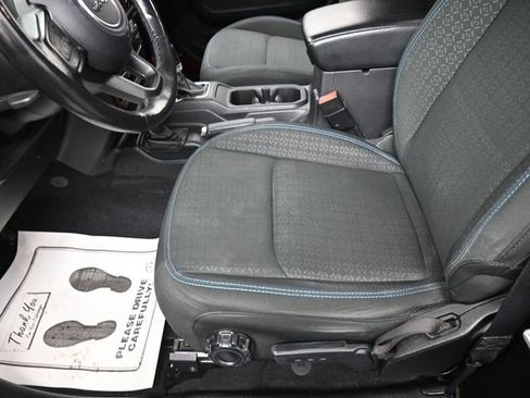 Used 2021 Jeep Wrangler Sport image 15