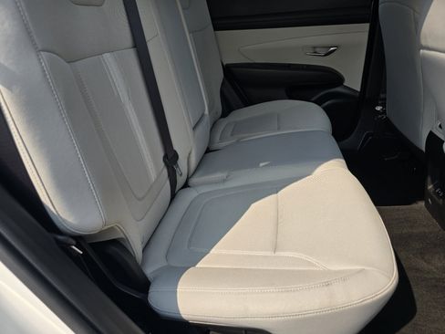 Used 2018 Hyundai Tucson SE w/ Cargo Package AWD/4WD image 19
