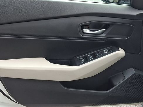 Used 2024 Honda Accord EX image 12