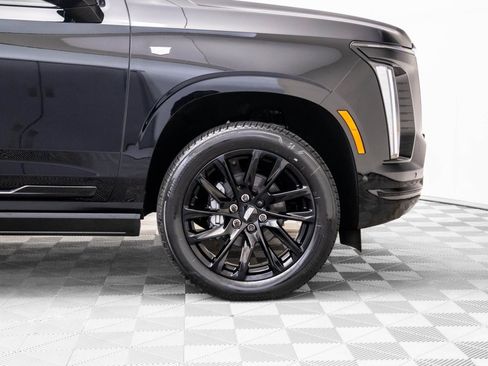 New 2026 Cadillac Escalade Sport w/ LPO, ONYX Package image 37