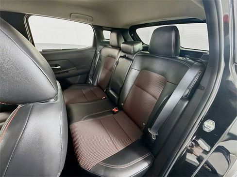 Certified 2025 Nissan Kicks SR image 8