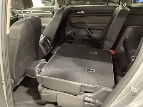 Used 2023 Volkswagen Atlas SE AWD/4WD image 12