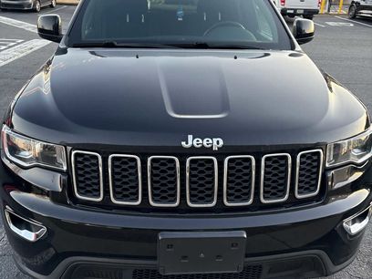Used 2018 Jeep Grand Cherokee Laredo