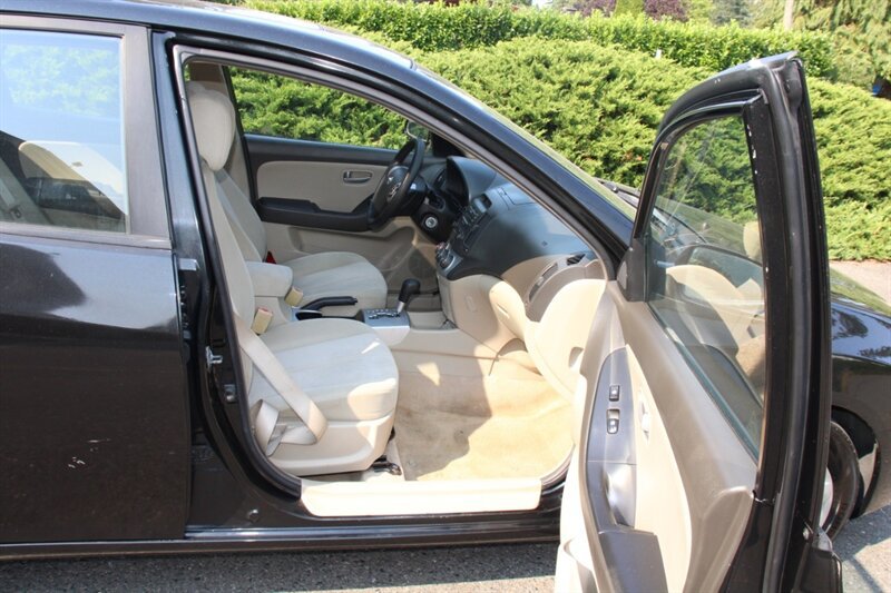 Used 2007 Hyundai Elantra GLS FWD image 14